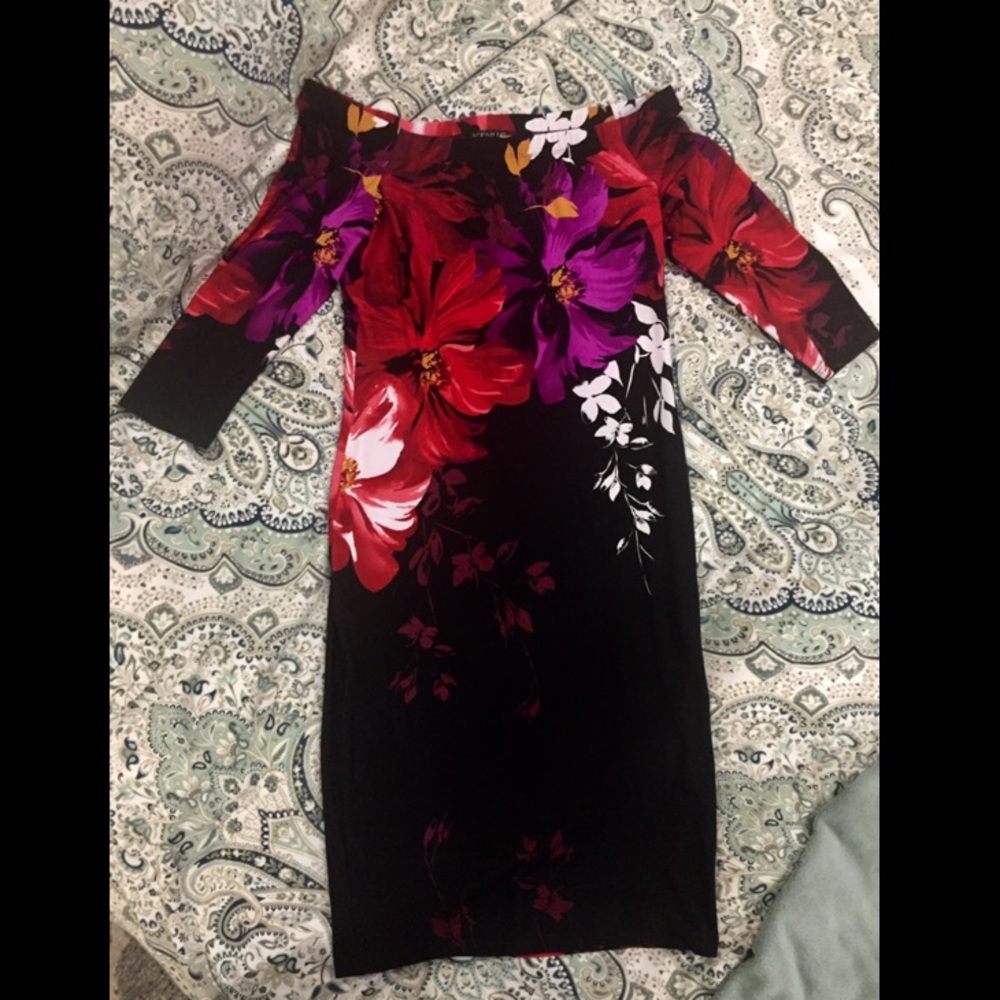 Venus- off the shoulder floral dress